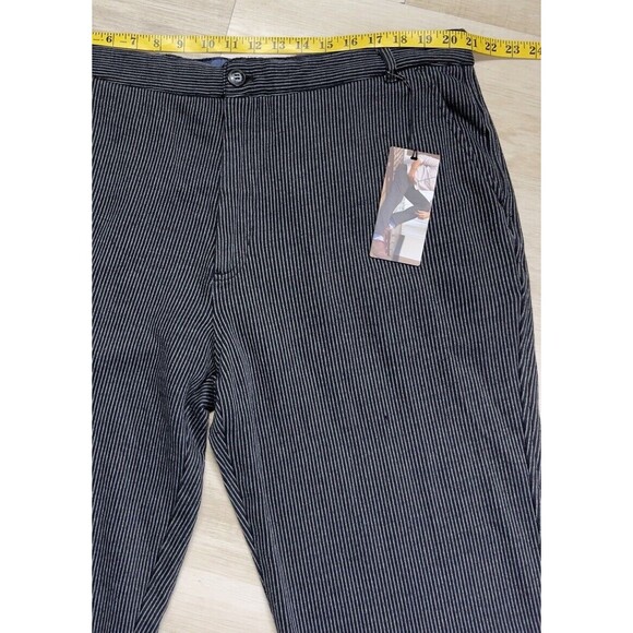 BETABRAND MEN’s STRIPPED PANTS. SIZE: 40 - Picture 3 of 7